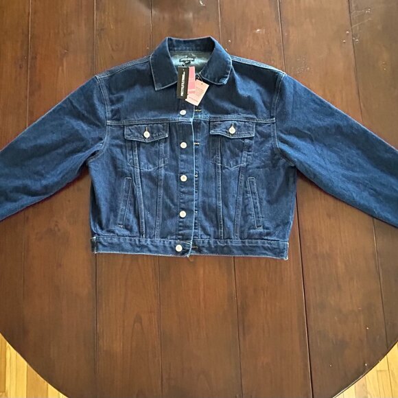 PrettyLittleThing Denim Jacket - Picture 3 of 3